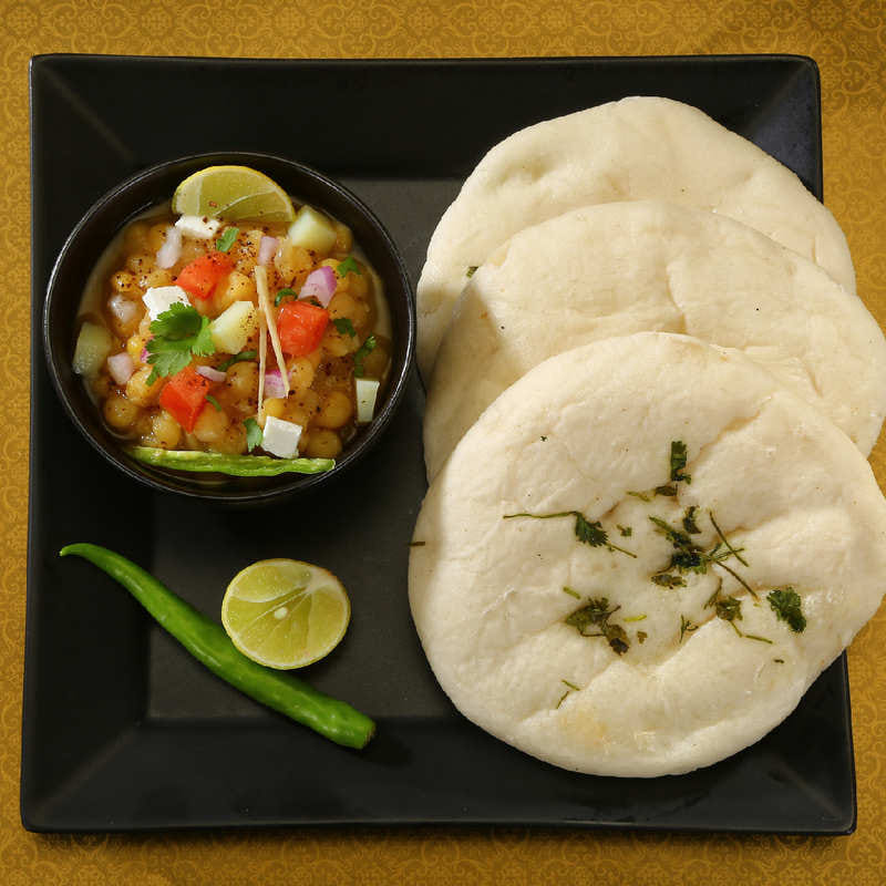 Matar Kulche