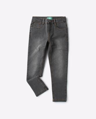 Mid-Rise Relaxed Fit Jeans