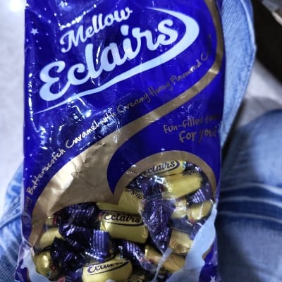 MELLOW ECLAIRS