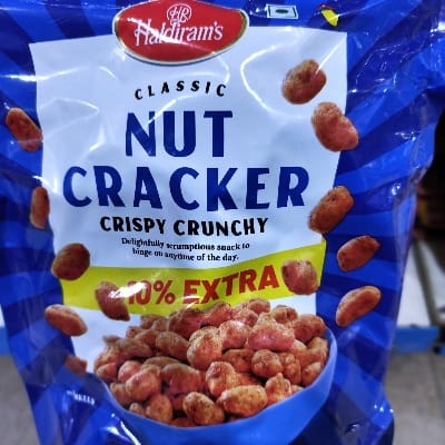 HR NUT CRACKER