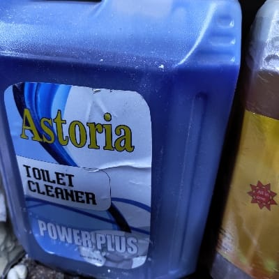 ASTORIA TOILET CLEAN
