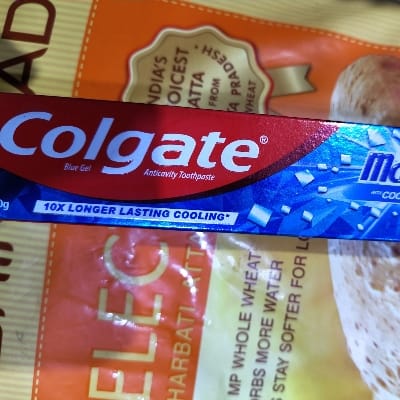 COLGATE MAXFRESH