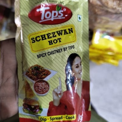 TOPS SCHEZWAN HOT