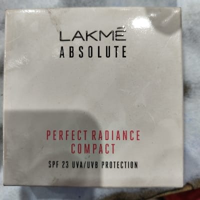 LAKME ABSOLUTE COM.