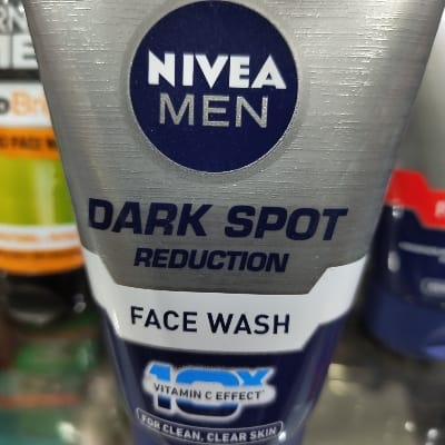 NIVEA MEN DARK SPOT
