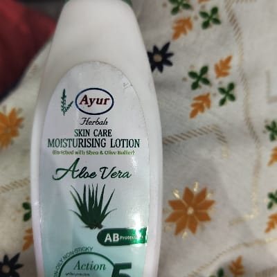 AYUR MOISTURISING