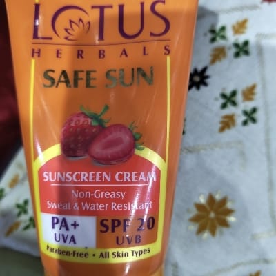 LOTUS SAFE SUN