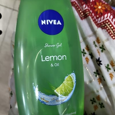 NIVEA SHOWER GEL