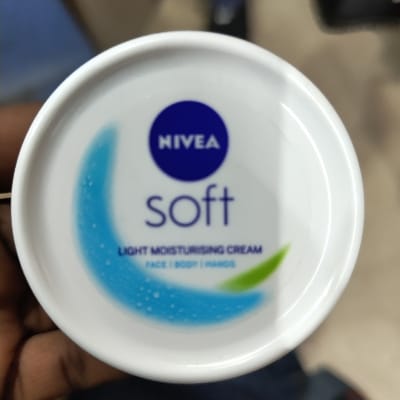 NIVEA SOFT CREAM