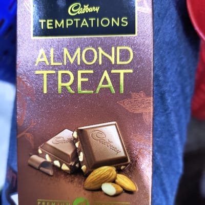 ALMOND TREAT
