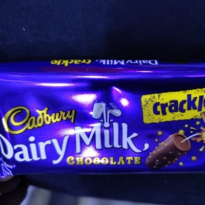 D M CRACKLE