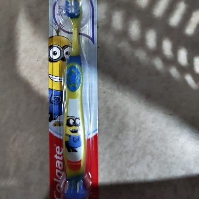 COLGATE BRUSH