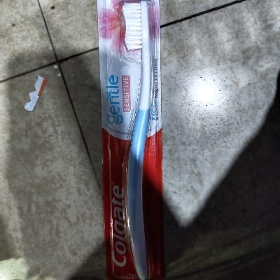 COLGATE BRUSH