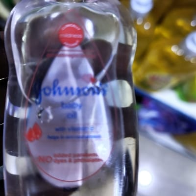 JOHNSON'S BABY OIL