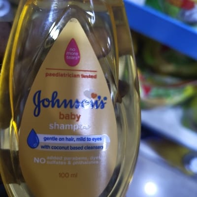 JOHNSON'S SHAMPOO