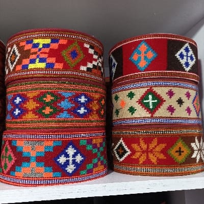 Cap shawls bodr