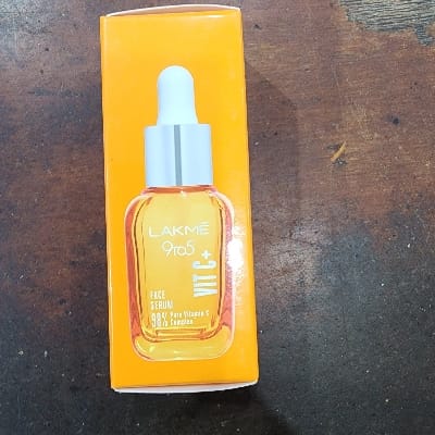 Lakme face serum