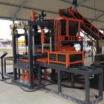 Fully automatic Bricks and block making machine