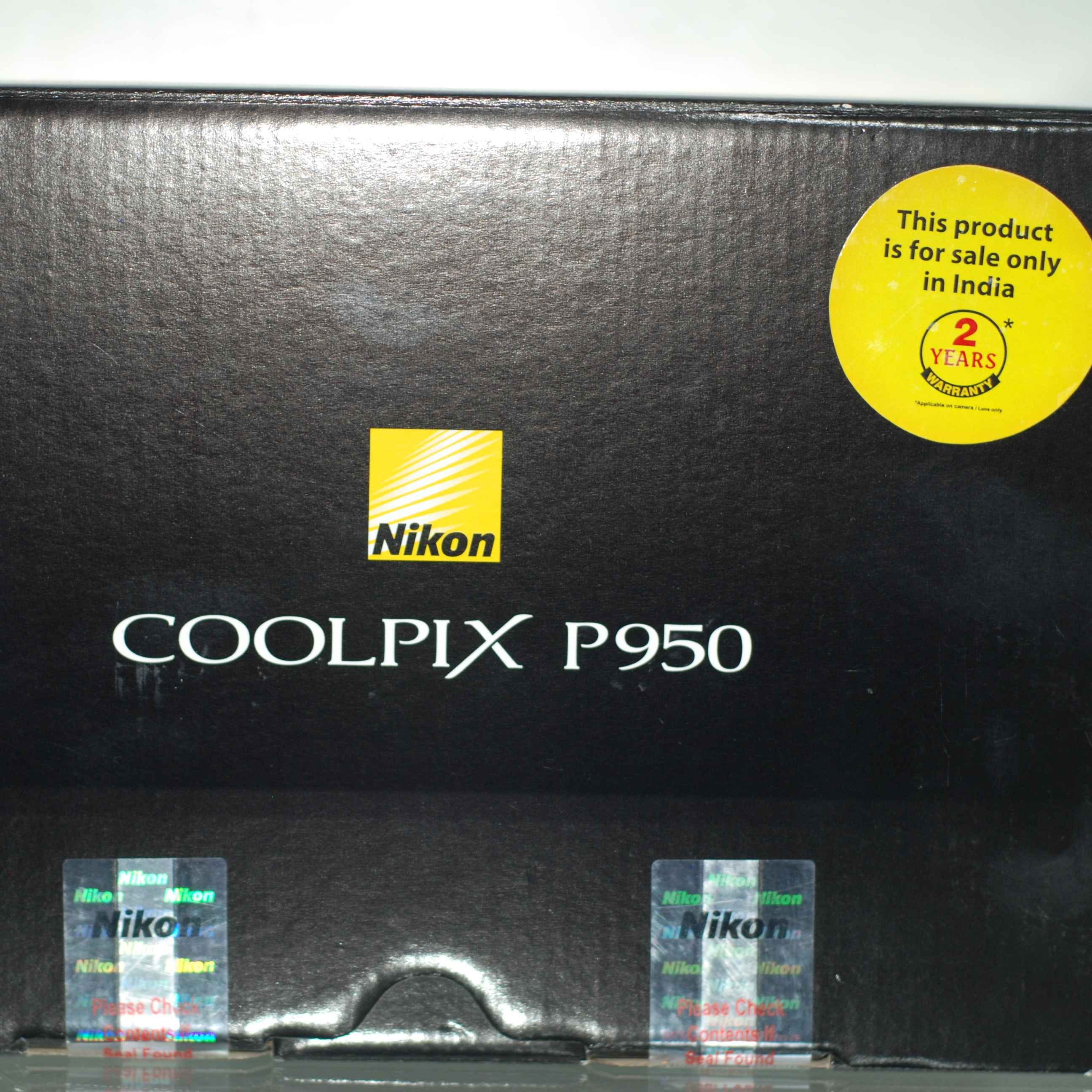 NIKON COOLPIX P950 CAMERA 