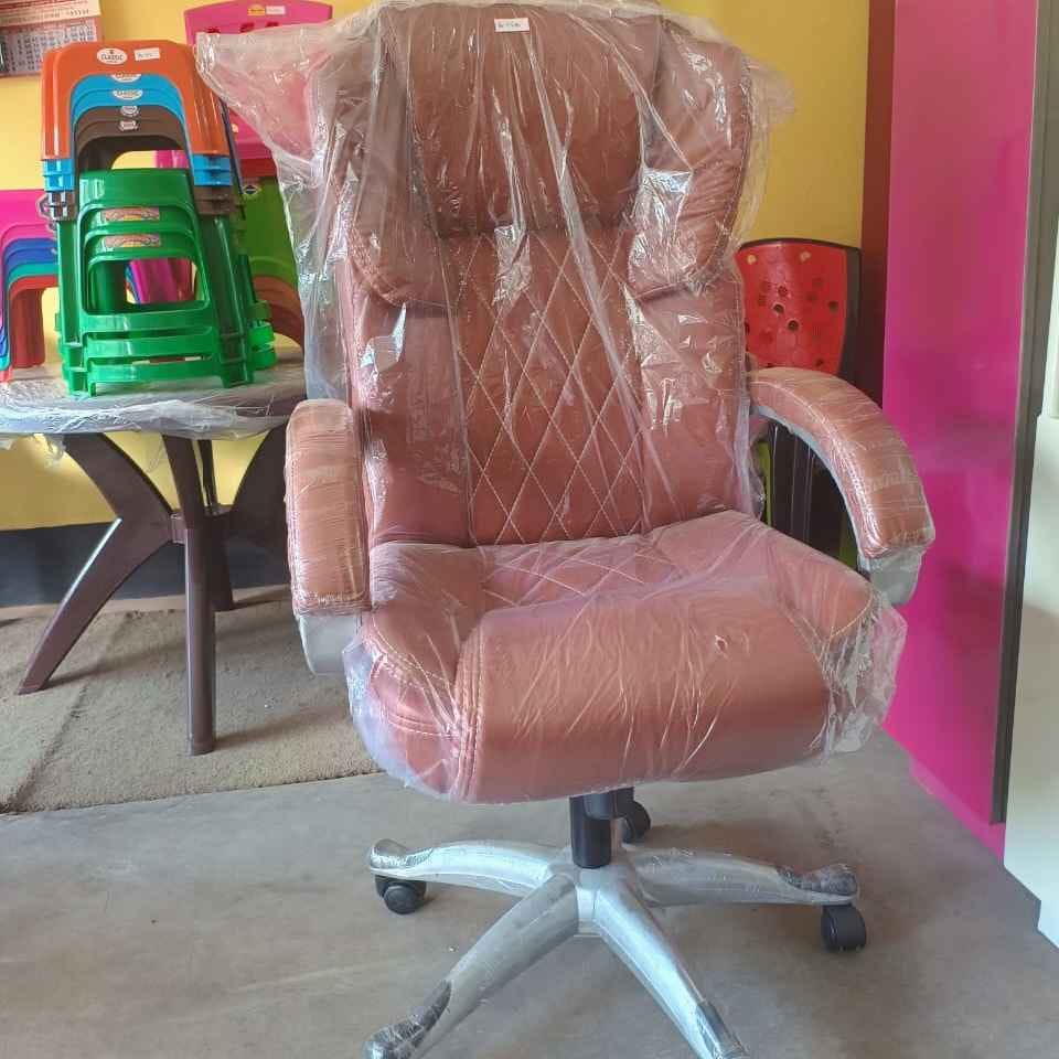 Boss Chair