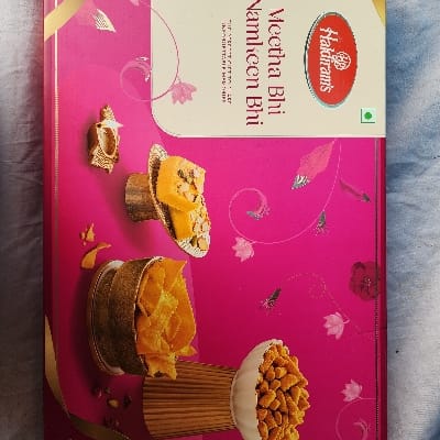 HR MEETHA & NAMKEEN