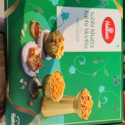 HR KABHI KHATTA KABHI MEETHA