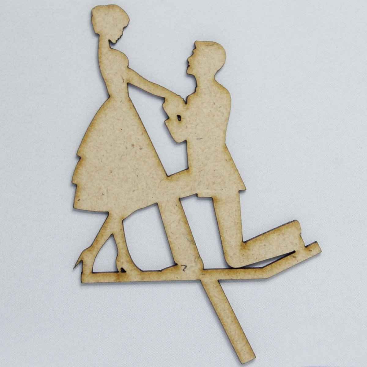 MDF Wooden cut-out Laser Cutting Couple Propose Size 6.5x10x0.3 Cm MLCC12