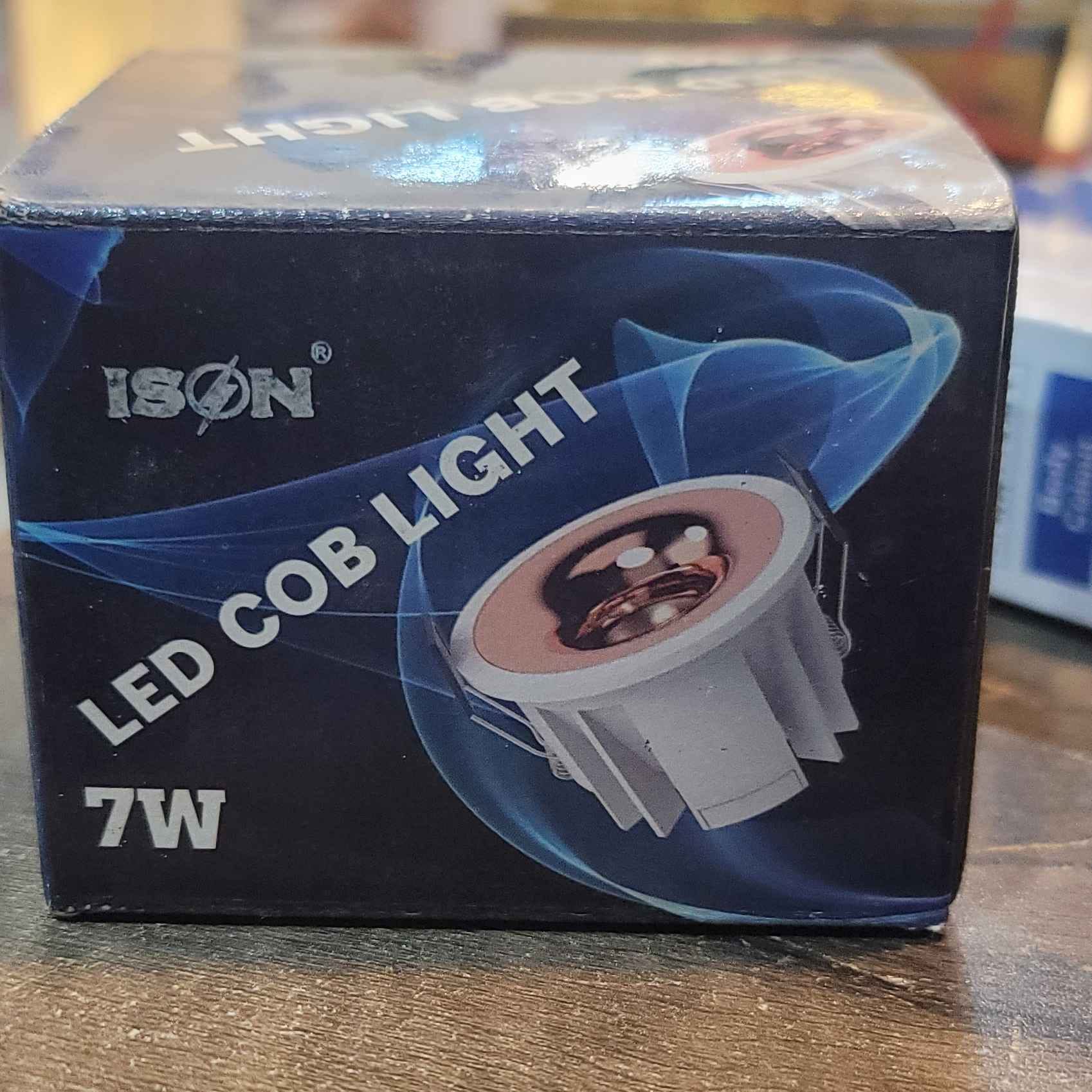 ISON 7W BLACK TO GOLD 4K