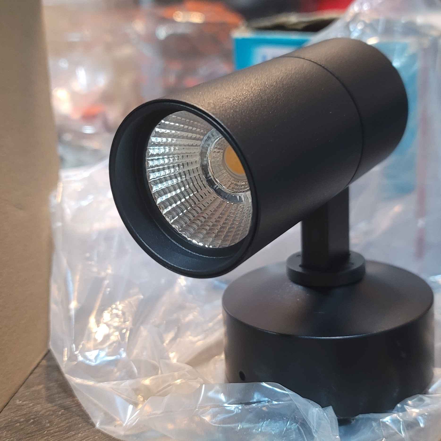 12W WALL TRACK 3K BLACK BODY
