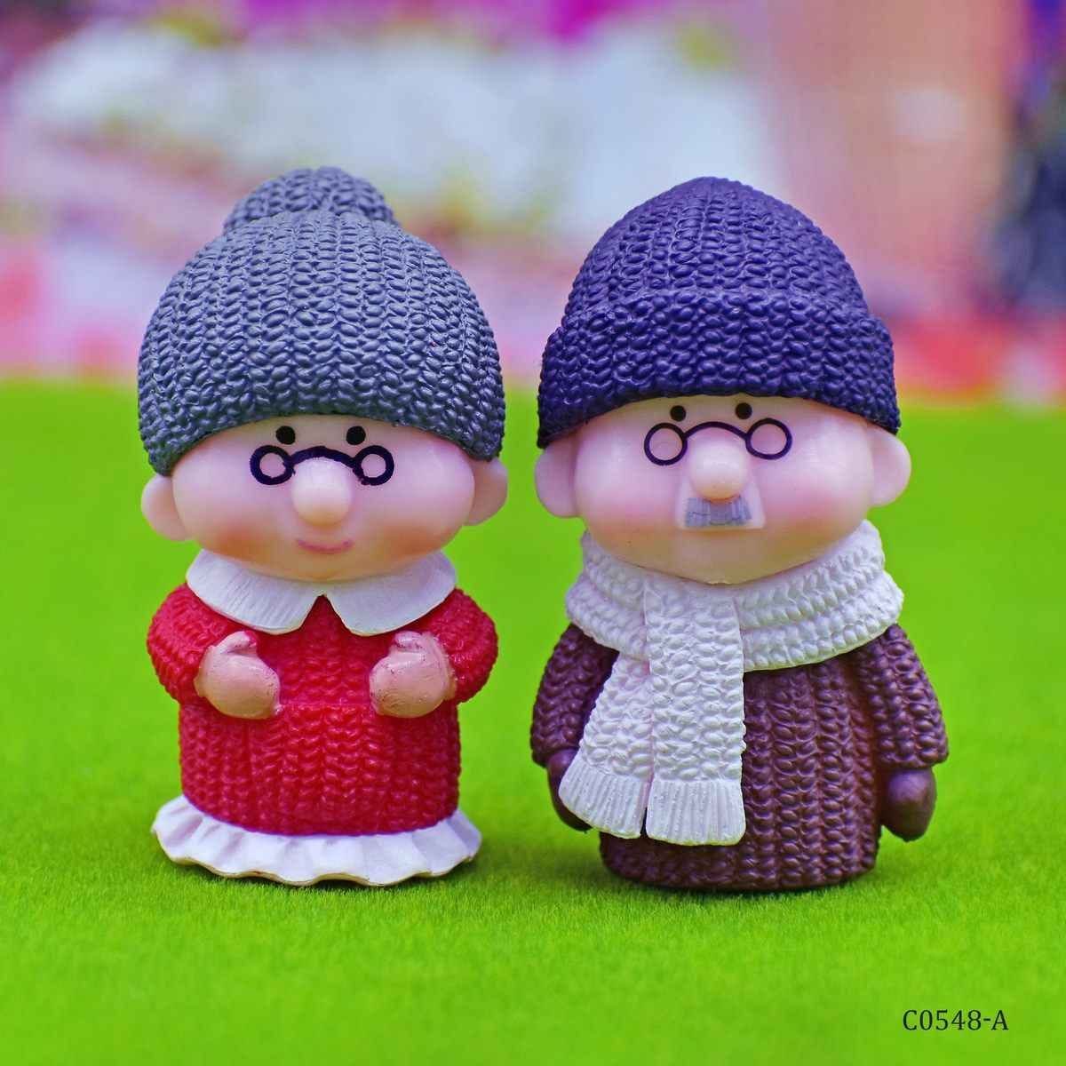Miniature Model Couple Set (0548-1/5) C0548-A