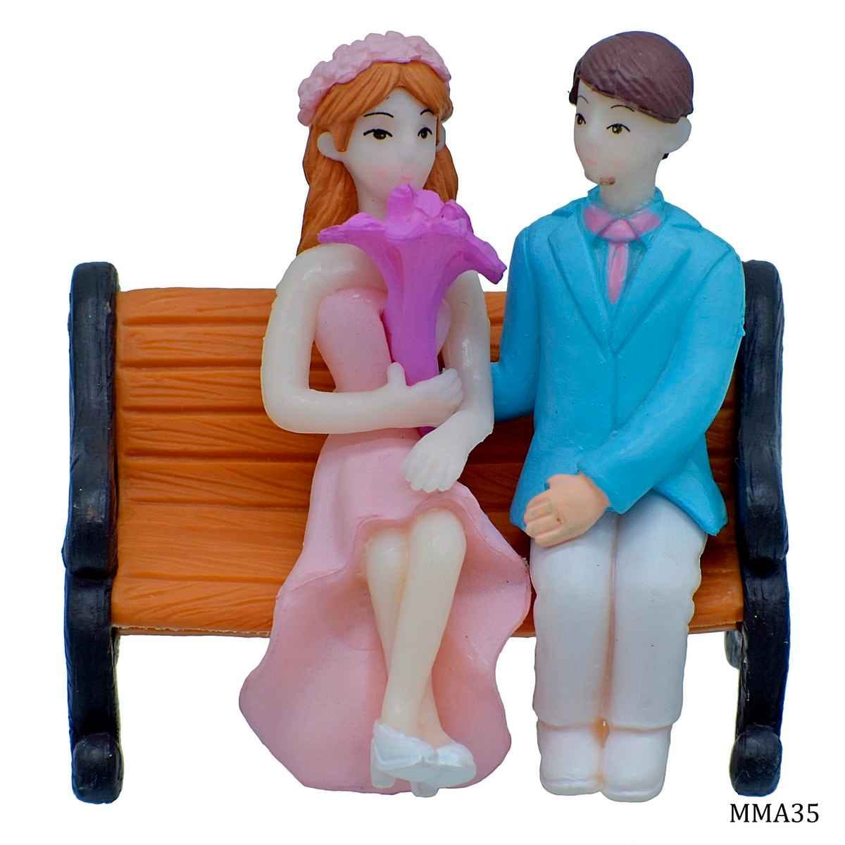 Miniature Model Couple With Chair Set, Size: 5x2x5 cm (C0137-1/2) MMA35
