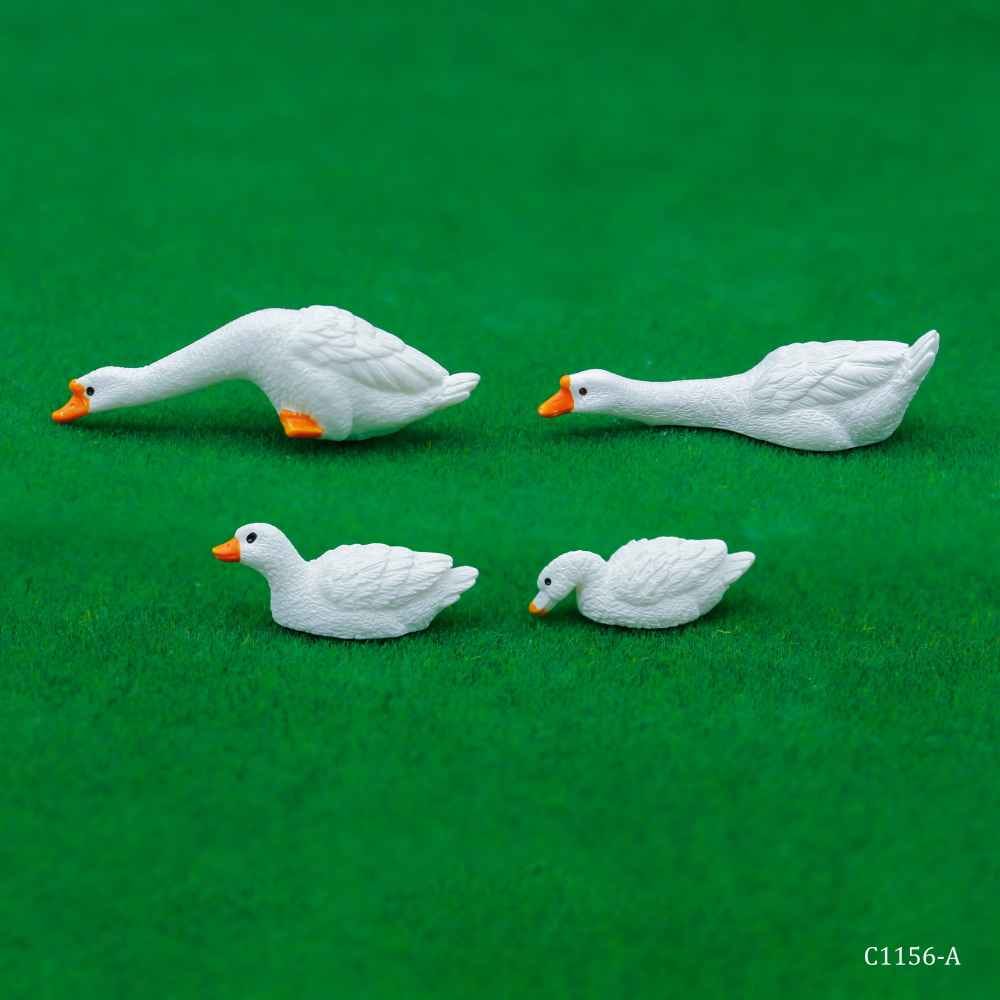 Miniature Model Duck White Set of 4 Pcs C1156-A