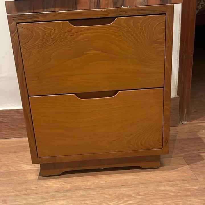 BEDSIDE TABLES -MYLI