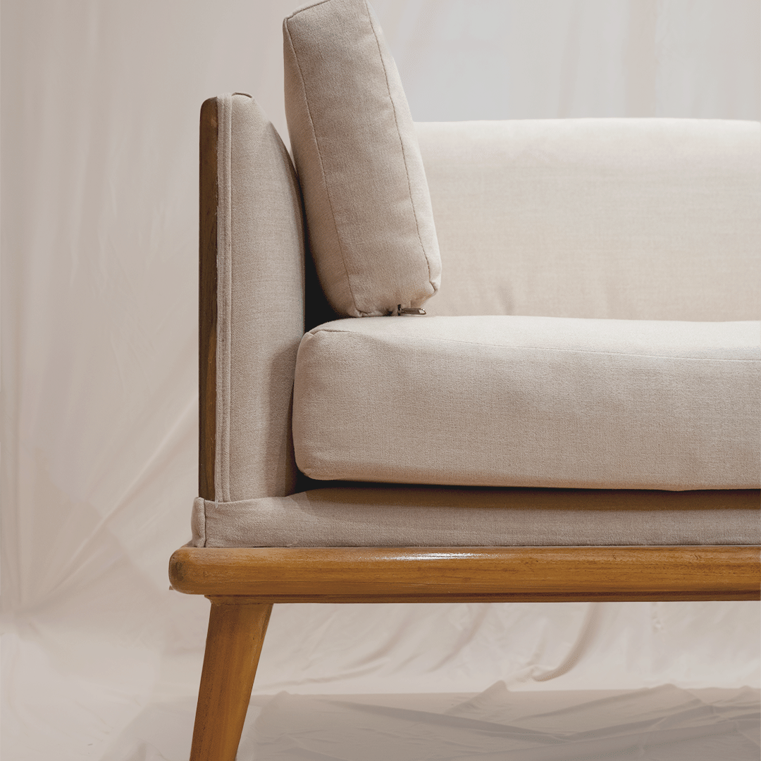 LOUNGE CHAIR -HALOS