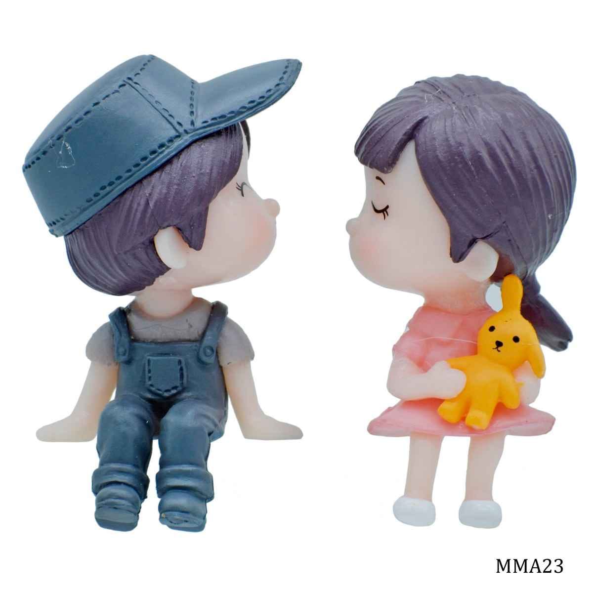 Miniature Model Sitting couple, Size: 4x2x5 cm (C0536-3/4) MMA23