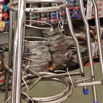 S.S. 13 Pipe hight matka stand