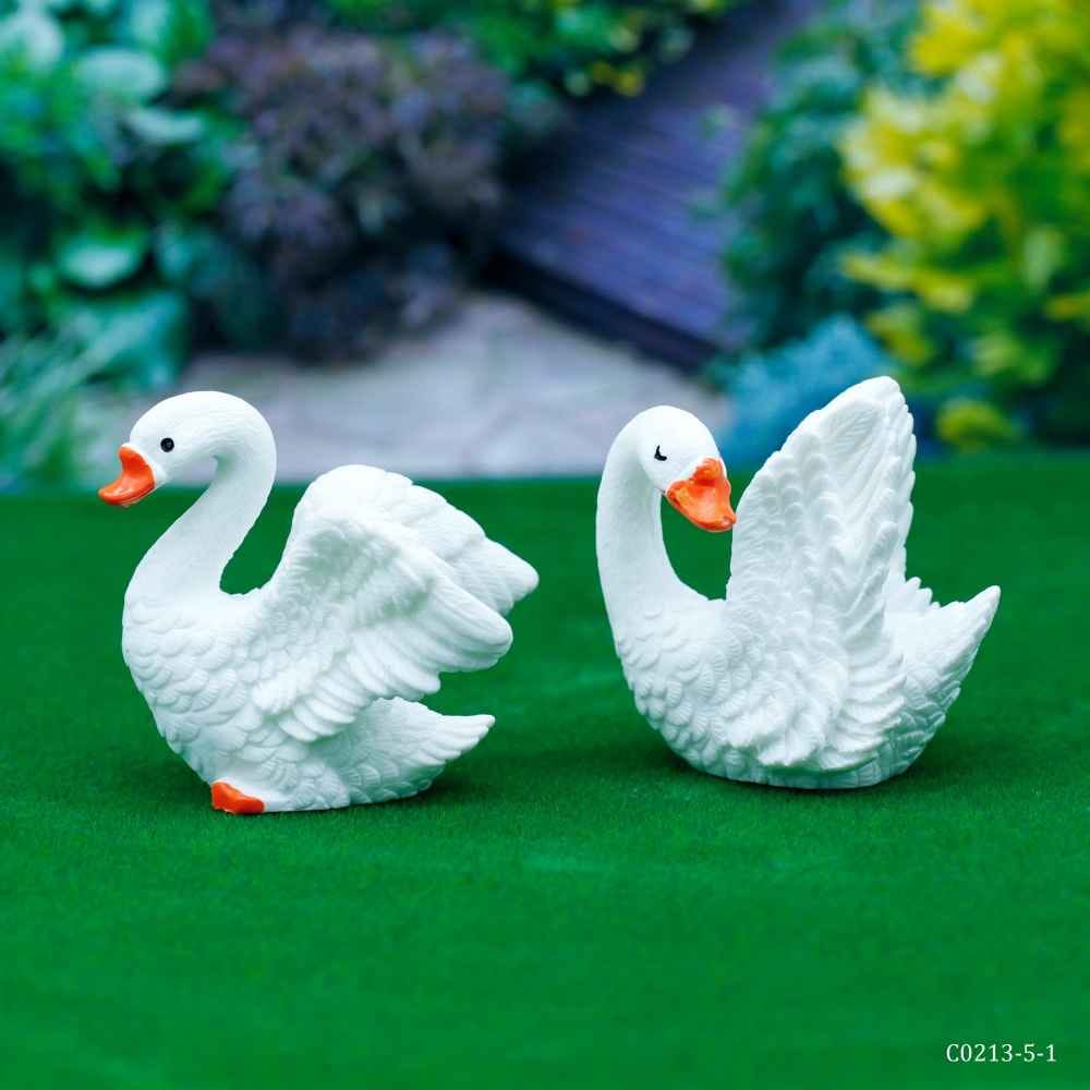 Miniature Model Swans Pack of 2Pcs Mix C0213-5 To 1 C0213-5-1