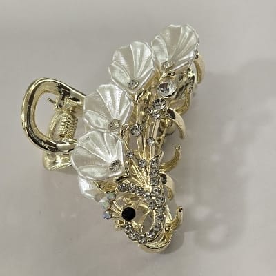K.D BUTTERFLY CLIP