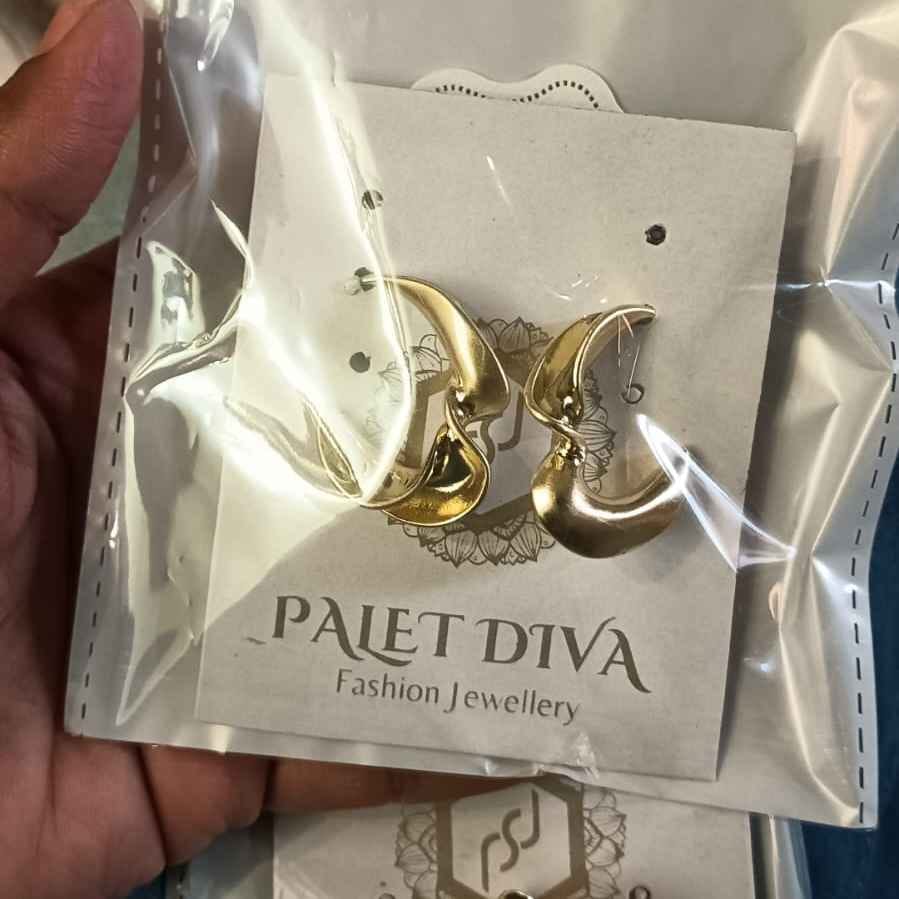 Earing35110