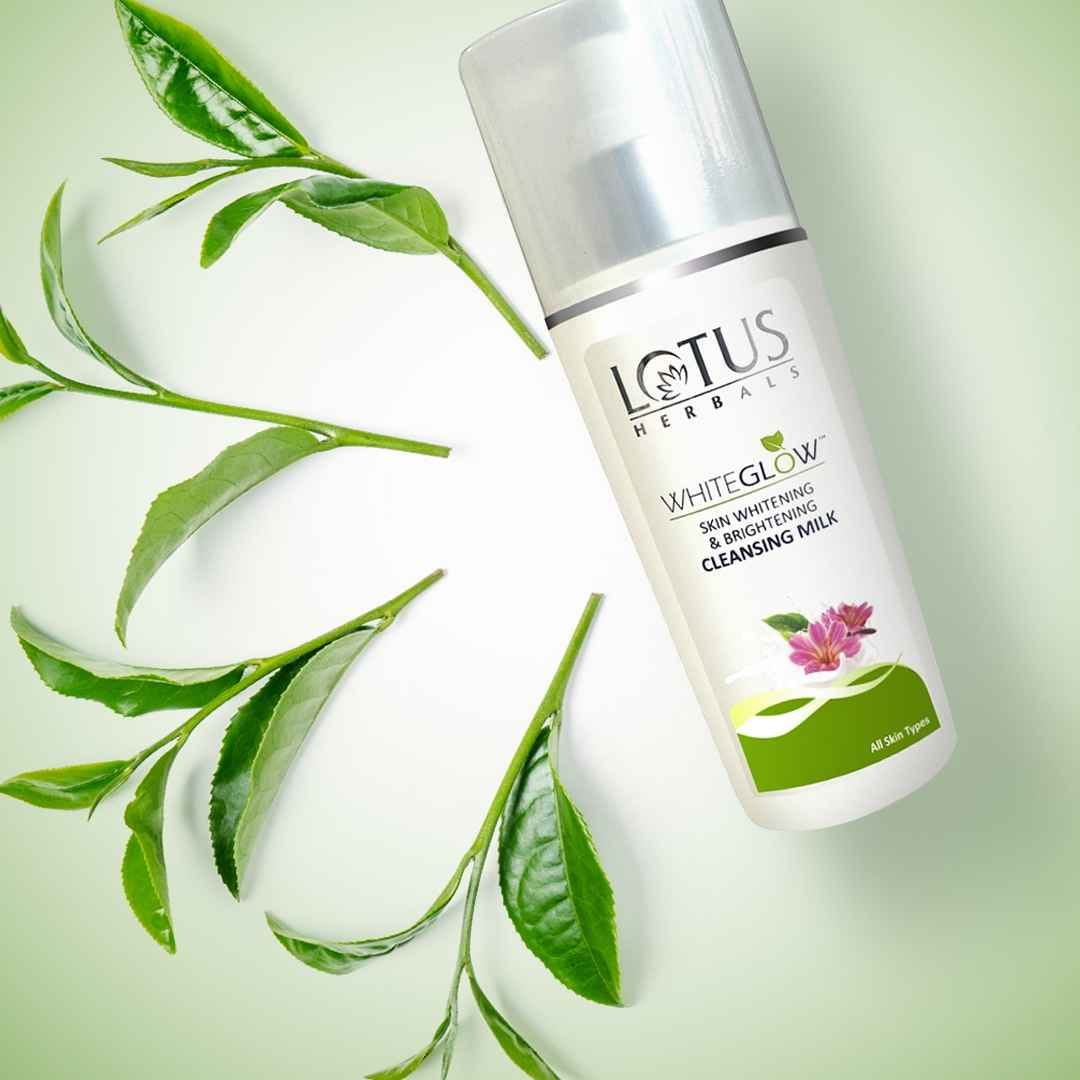 Lotus Whiteglow Cleansing Milk 80 Ml 310