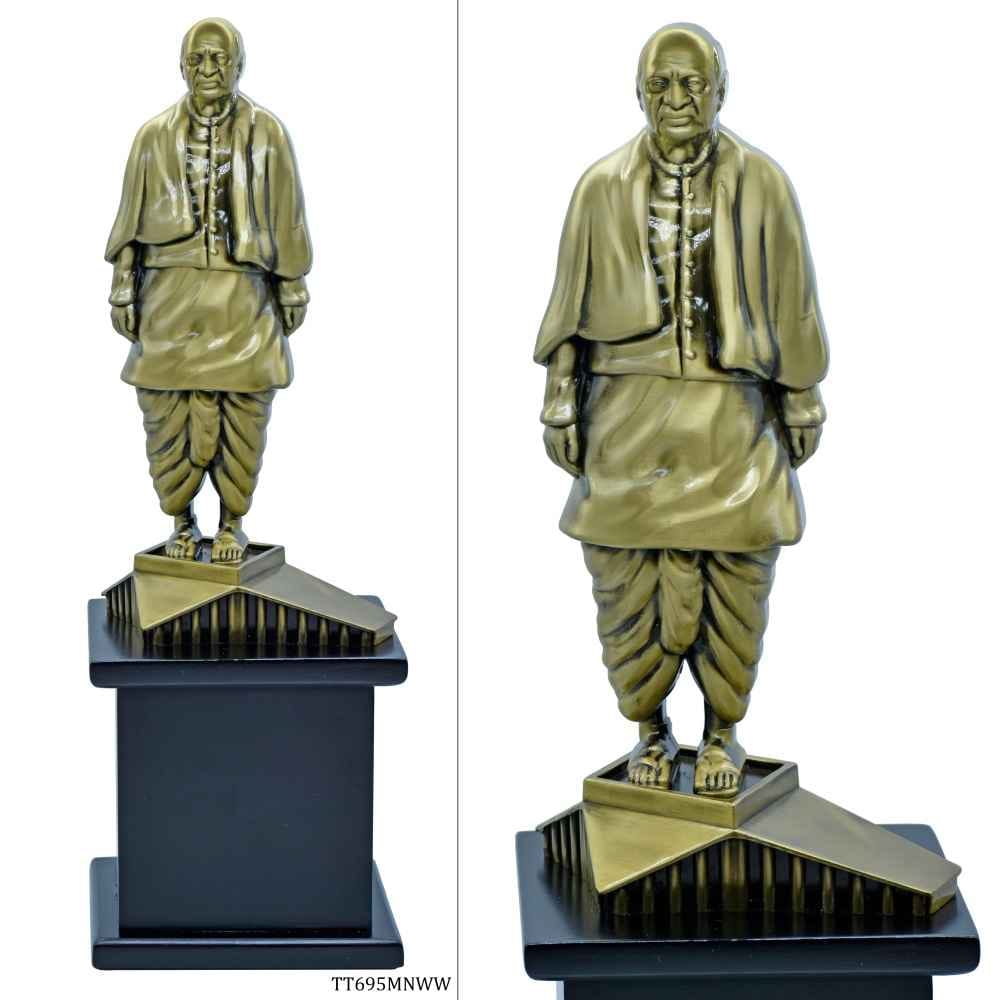Sardar Patel 9 Inch With Wooden Stand Maroon TT695MNWW