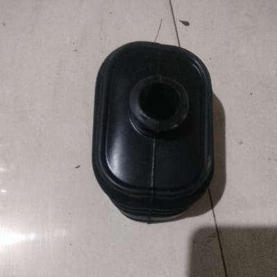 BOLERO GEAR LEVER BOOT 