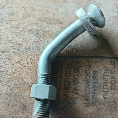 एल बोल्ट