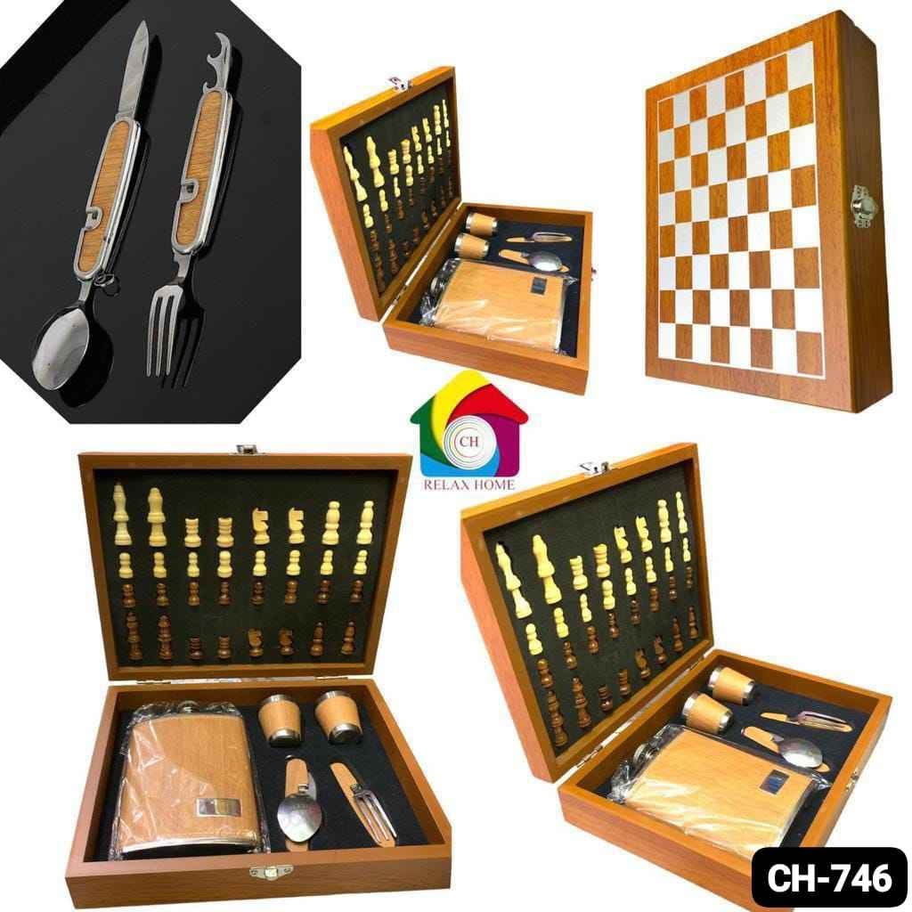 9oz Hip Flask Spoon Kit Portable Chess Game
