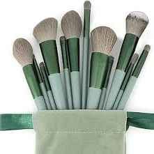 Huda Crush Brush