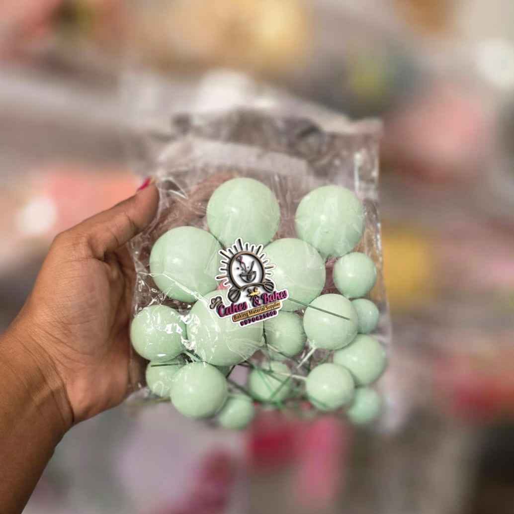 Pista Faux Ball