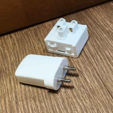 LIGHT PLUG