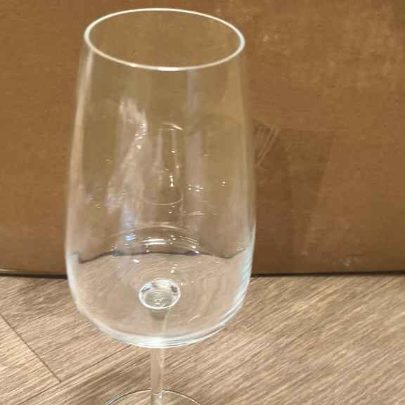 WINE GLASS WB