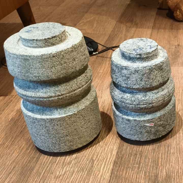 DÉCOR ROUND STONES
