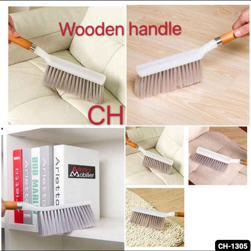 1128 wooden carpet brush